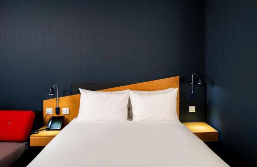 Tillicoultry Hotel | Holiday Inn Express Stirling by IHG