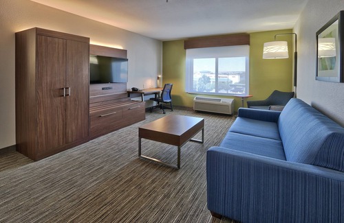 Near North Valley Hotel | Holiday Inn Express & Suites Albuquerque Historic Old Town by IHG