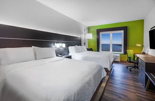 Port Lavaca Hotel | Holiday Inn Express & Suites Port Lavaca by IHG