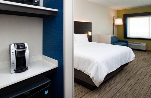 Romeoville Hotel | Holiday Inn Express & Suites Romeoville - Joliet North by IHG