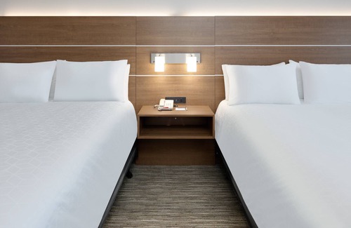 San Antonio Hotel | Holiday Inn Express & Suites San Antonio NW near SeaWorld by IHG