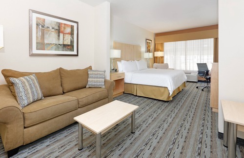 Brooks City Base Hotel | Holiday Inn Express & Suites San Antonio - Brooks City Base by IHG
