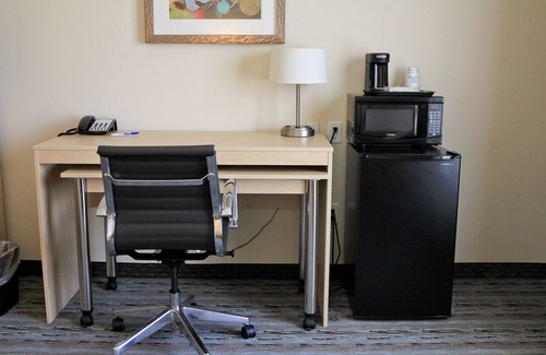 Brooks City Base Hotel | Holiday Inn Express & Suites San Antonio - Brooks City Base by IHG