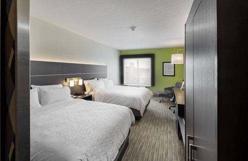 Saskatoon Hotel | Holiday Inn Express & Suites Saskatoon East - University by IHG