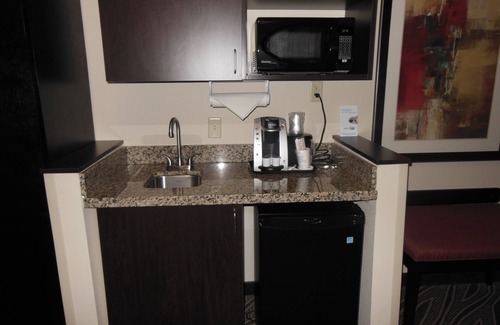 Strabane Hotel | Holiday Inn Express & Suites Washington - Meadow Lands by IHG