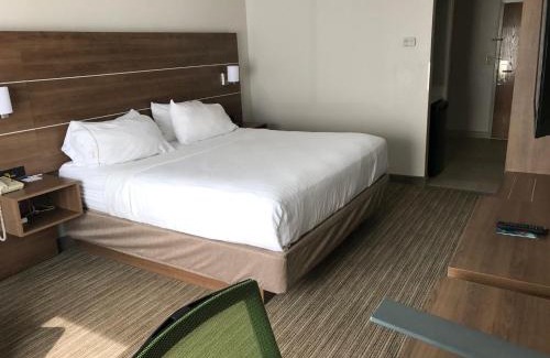 East Ridge Hotel | Holiday Inn Express & Suites Chattanooga - East Ridge by IHG