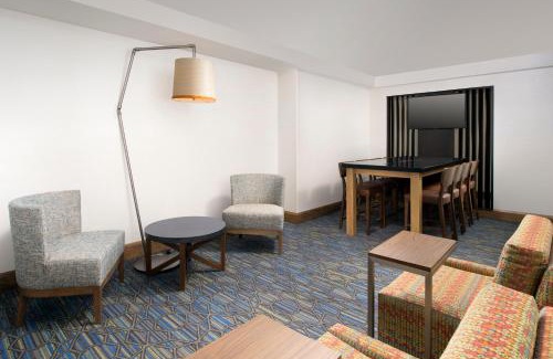 College Park Hotel | Holiday Inn Express & Suites College Park - University Area by IHG