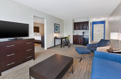 Effingham Hotel | Holiday Inn Express & Suites Effingham by IHG