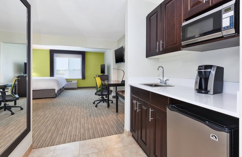 Effingham Hotel | Holiday Inn Express & Suites Effingham by IHG