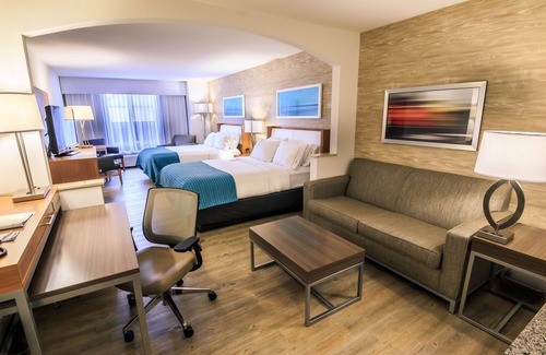 Farmington Hotel | Holiday Inn Express & Suites Farmington by IHG