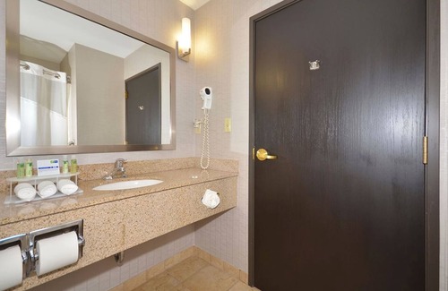 Farmington Hotel | Holiday Inn Express & Suites Farmington by IHG