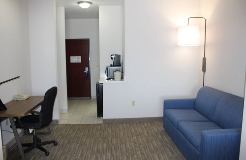 Ponca City Hotel | Holiday Inn Express & Suites Ponca City by IHG