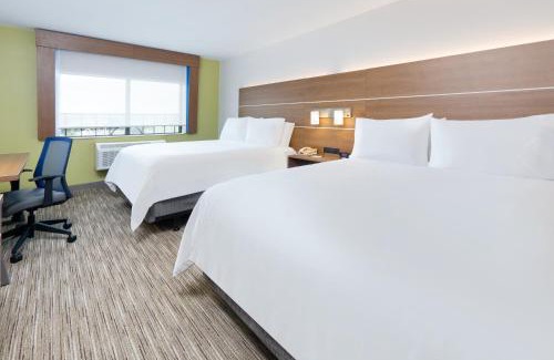 San Antonio Hotel | Holiday Inn Express & Suites San Antonio NW near SeaWorld by IHG