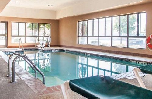 Weatherford Hotel | Holiday Inn Express & Suites Weatherford by IHG