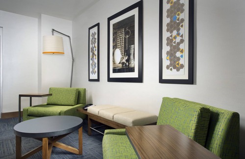 Bay City Hotel | Holiday Inn Express & Suites Bay City by IHG