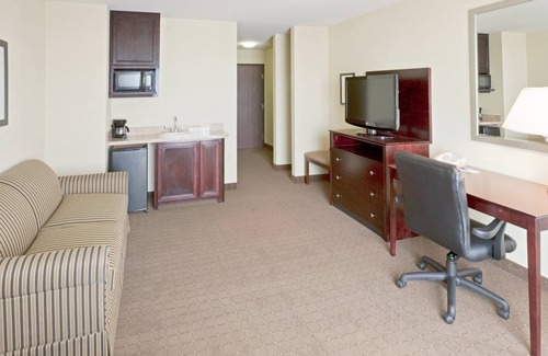 Eagle Pass Hotel | Holiday Inn Express & Suites Eagle Pass by IHG