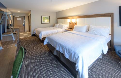 Jamestown Hotel | Holiday Inn Express & Suites Jamestown by IHG