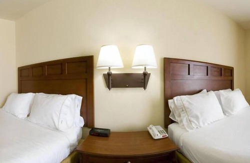 Levelland Hotel | Holiday Inn Express & Suites Levelland by IHG
