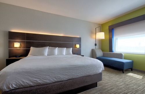 Onalaska Hotel | Holiday Inn Express & Suites Onalaska La Crosse Area by IHG