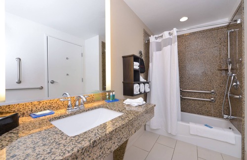 Pocatello Hotel | Holiday Inn Express & Suites Pocatello by IHG