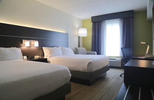 Airport Road Business Centre Hotel | Holiday Inn Express & Suites Brampton by IHG