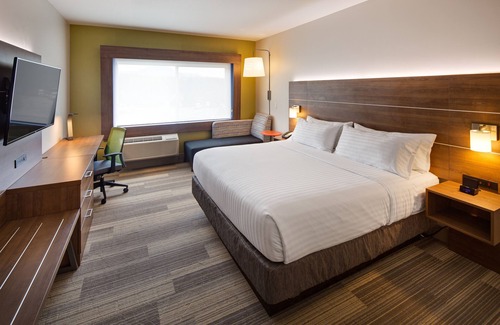 Terrace Hotel | Holiday Inn Express & Suites Terrace by IHG