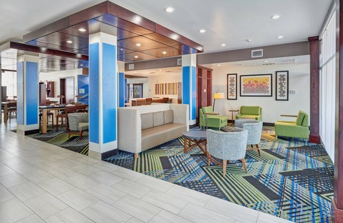 El Dorado West Hotel | Holiday Inn Express & Suites El Paso East-Loop 375 by IHG