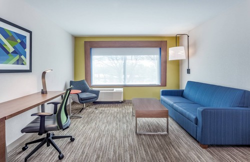 Hammond Hotel | Holiday Inn Express & Suites Hammond by IHG