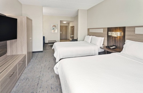 Hillside Hotel | Holiday Inn Express & Suites Chicago West - O'Hare Arpt Area by IHG