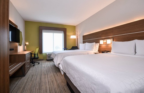 Matthews Hotel | Holiday Inn Express & Suites Charlotte Southeast - Matthews by IHG