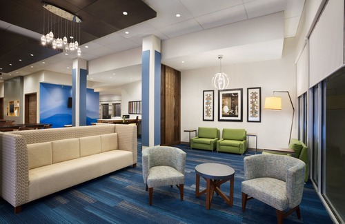 McAllen Hotel | Holiday Inn Express & Suites McAllen - Medical Center Area by IHG