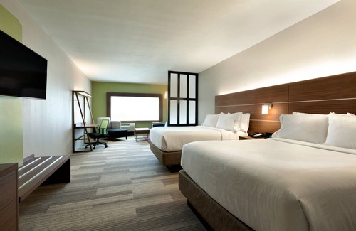 McAllen Hotel | Holiday Inn Express & Suites McAllen - Medical Center Area by IHG