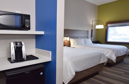 Southeast Orlando Hotel | Holiday Inn Express & Suites - Orlando - Southeast by IHG