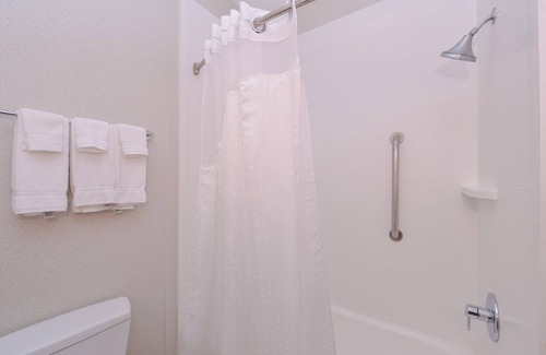 McNeil Hotel | Holiday Inn Express & Suites Austin NW - Lakeline by IHG