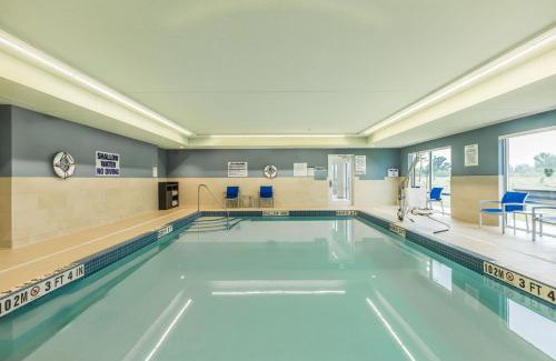 Welland Hotel | Holiday Inn Express & Suites - Welland