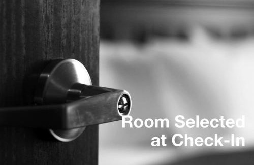 Cocoa Hotel | Holiday Inn Express & Suites Cocoa by IHG