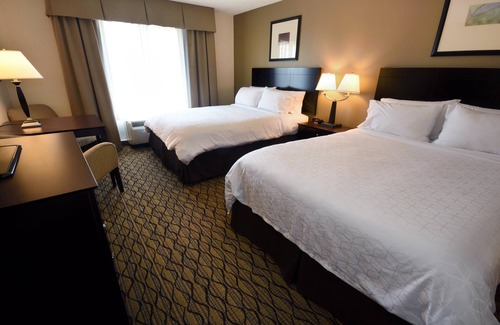 Milford Hotel | Holiday Inn Express & Suites Milford by IHG