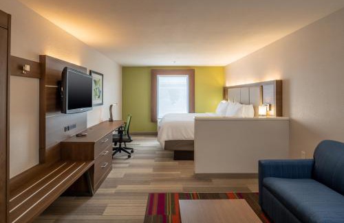West Hotel | Holiday Inn Express & Suites N Waco Area - West by IHG