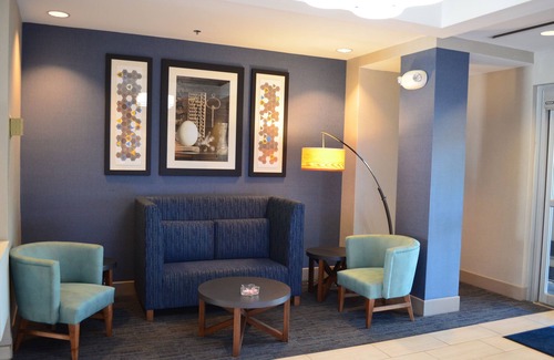 Oxford Hotel | Holiday Inn Express & Suites Oxford by IHG