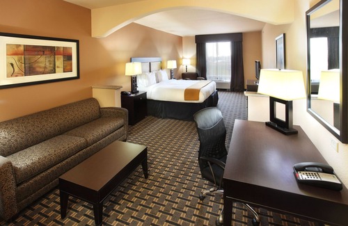 Paris Hotel | Holiday Inn Express & Suites Paris, Texas by IHG