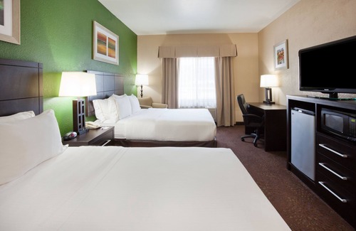 Aberdeen Hotel | Holiday Inn Express & Suites Aberdeen by IHG