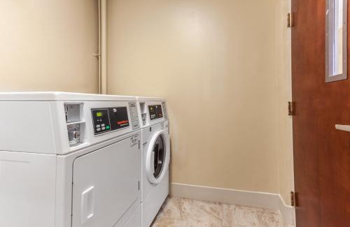 Augusta Hotel | Holiday Inn Express & Suites Augusta West - Ft Gordon Area by IHG