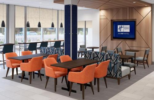 Buford Hotel | Holiday Inn Express & Suites Buford - Mall of Georgia by IHG