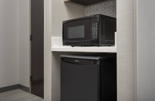 Clinton Hotel | Holiday Inn Express & Suites Knoxville-Clinton by IHG