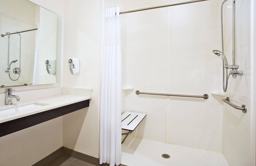 Ann Arbor Hotel | Holiday Inn Express & Suites Ann Arbor West by IHG