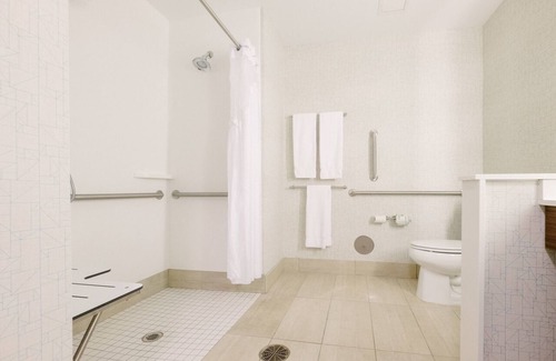 Eagan Hotel | Holiday Inn Express & Suites Eagan - Minneapolis Area by IHG