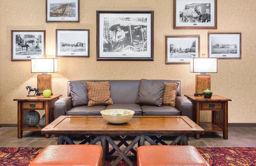 Gillette Hotel | Holiday Inn Express & Suites Gillette by IHG