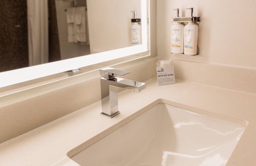 Guthrie Hotel | Holiday Inn Express & Suites Guthrie North Edmond by IHG