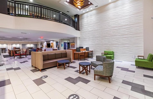Lakeway Hotel | Holiday Inn Express & Suites Austin NW – Lakeway by IHG