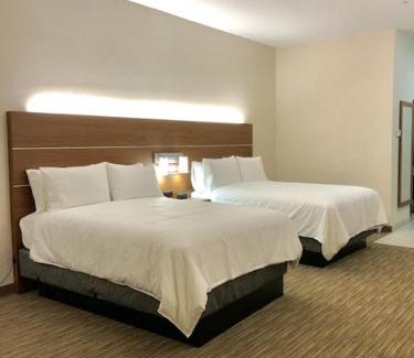 Longview Hotel | Holiday Inn Express & Suites Longview South I-20 by IHG